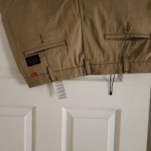 Levi Khaski casual dress pants